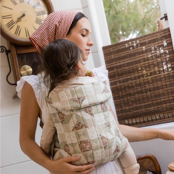 WildBird Other - Discount Link!- WildBird Bee Quilted Floral Baby